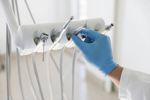 Professional Tooth Extraction technician working in San Anselmo, CA